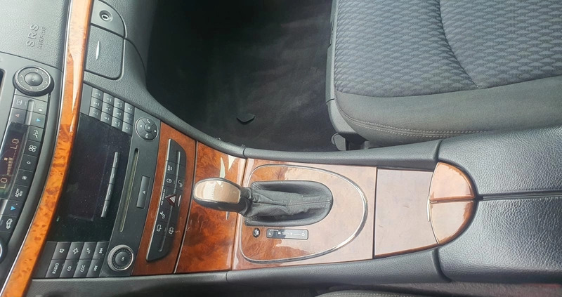 Mercedes-Benz Klasa E cena 11300 przebieg: 224500, rok produkcji 2004 z Bardo małe 254